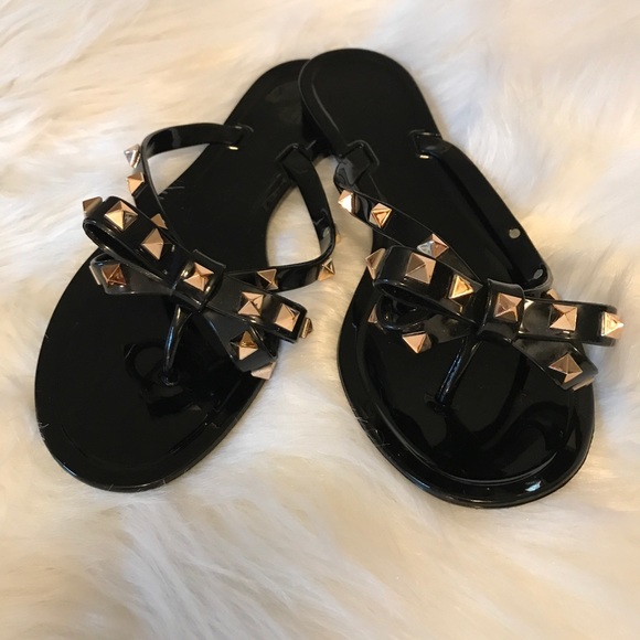Shoes - NWOB Black with Gold Studs Bow 🎀 Sandals